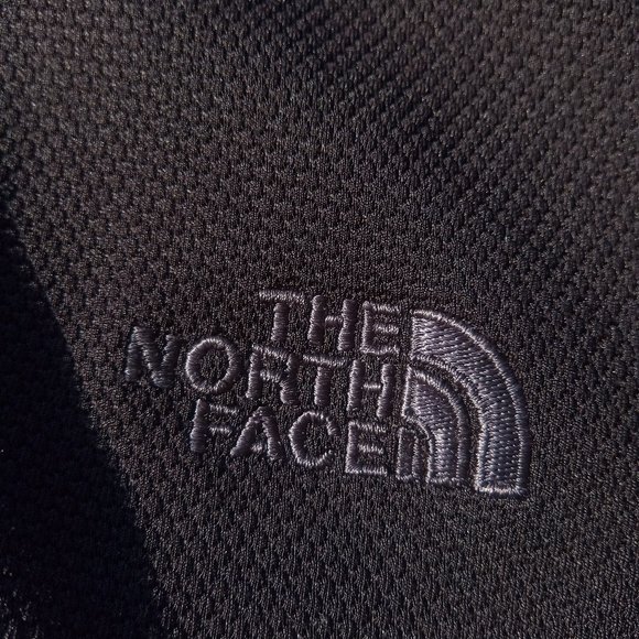 SOLDNorth Face TKA Stealth Zip Up Hoodie!!!SOLD - Picture 4 of 6